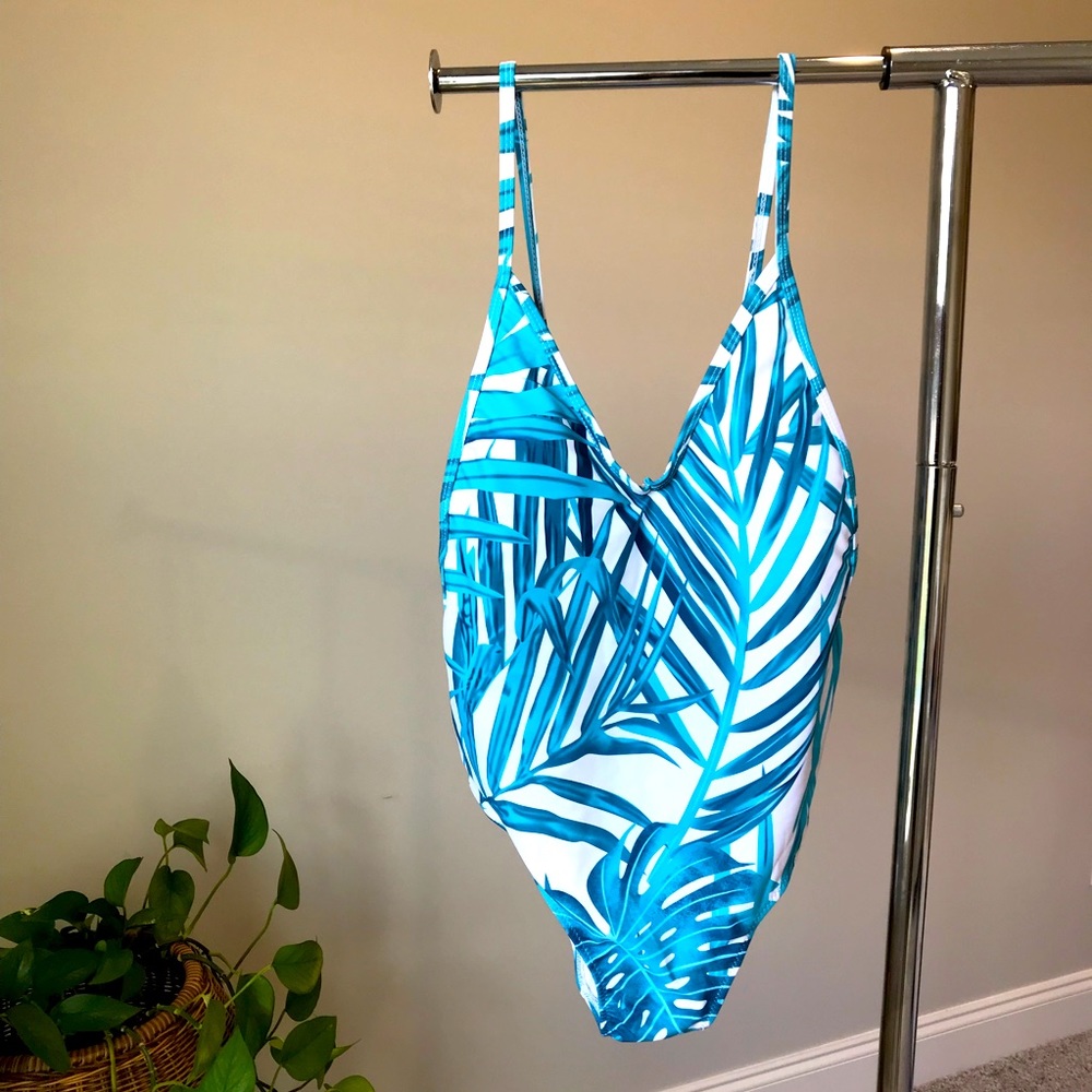 NWT CUPSHE One Piece Swimsuit